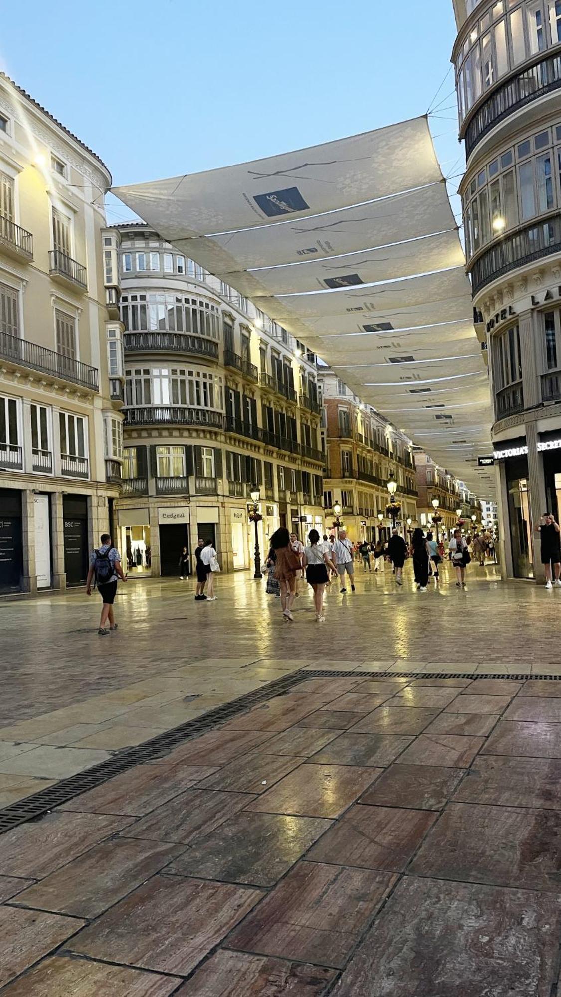 El Beso Del Mar * Malaga